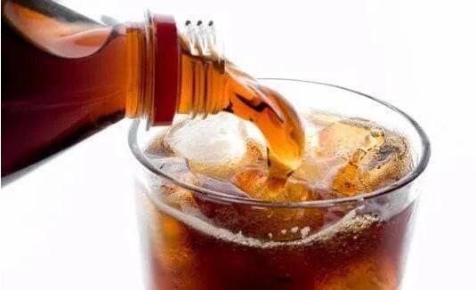 为什么防控近视一定要少喝碳酸饮料?(图1) 为什么防控近视一定要少喝碳酸饮料?(图1)