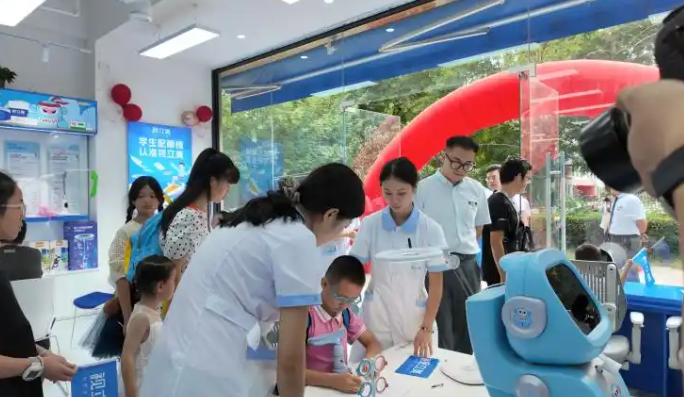 视立美发布学生视力管理体系:《4-18岁青少年学生全龄视力管理指南》(图5) 视立美发布学生视力管理体系:《4-18岁青少年学生全龄视力管理指南》(图5)