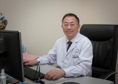成都东区爱尔眼科胡建斌院长获评第七届“感动爱尔人物”