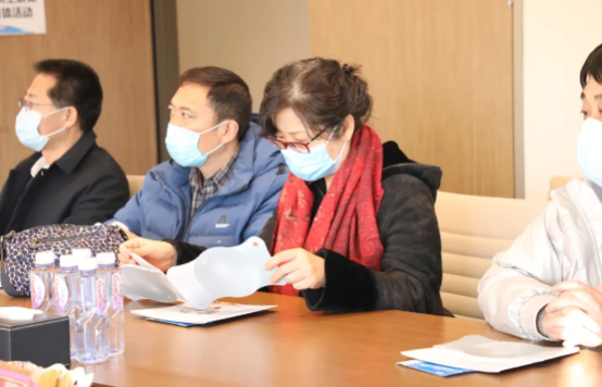 北京希玛眼科：张顺华教授分享“无镜”阅读的轻松晚年(图2)
