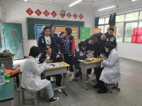 点击查看原始图片 确定南昌普瑞眼科医院为“南昌市儿童青少年近视防控基地医院”!(图11)